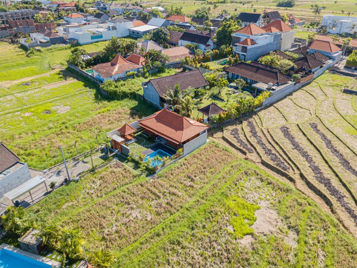 Rara Villa Canggu Buitenkant foto